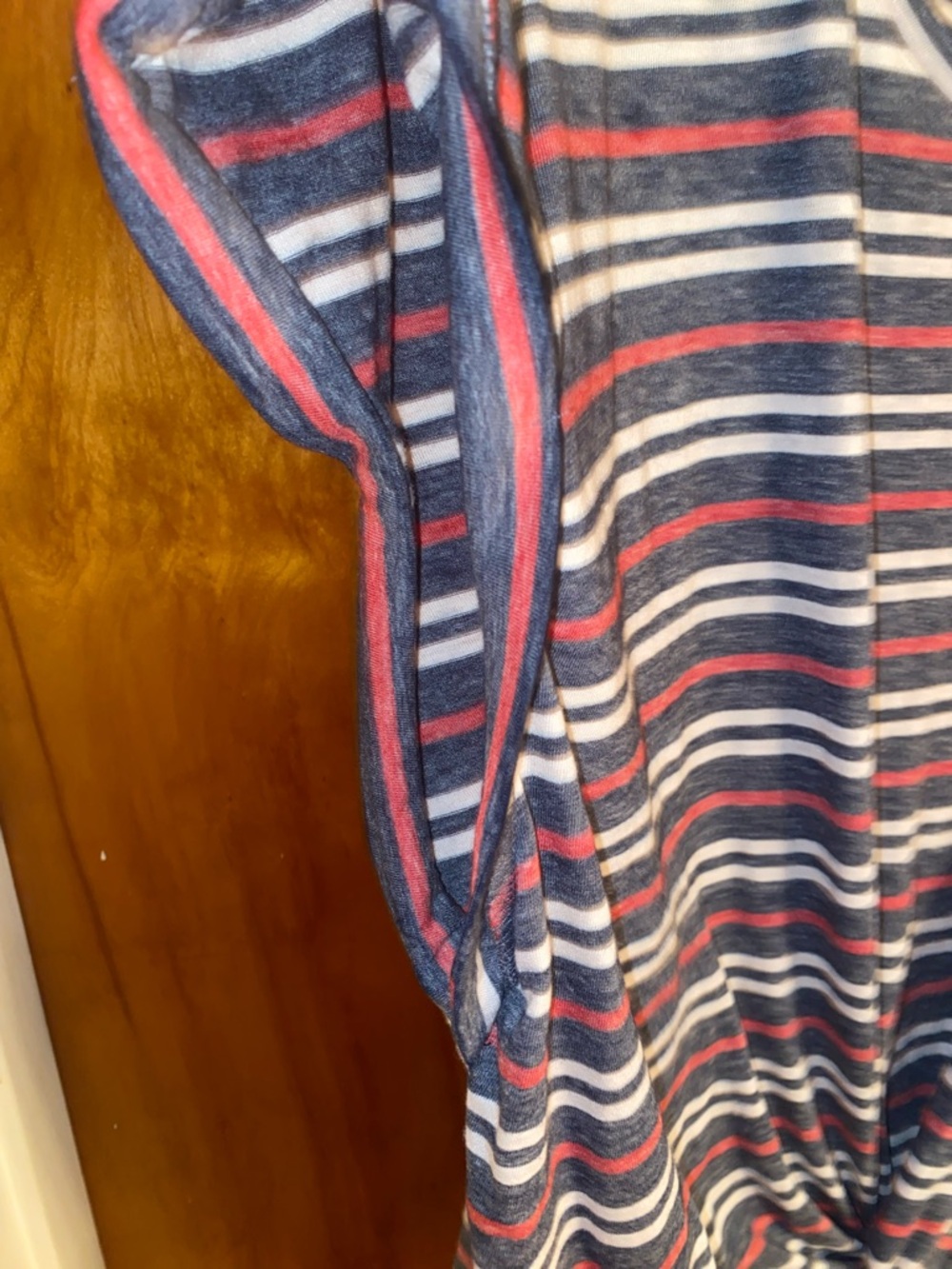Lucky Brand striped twist-front top with capped sleeves. Size XL - Picture 3 of 5